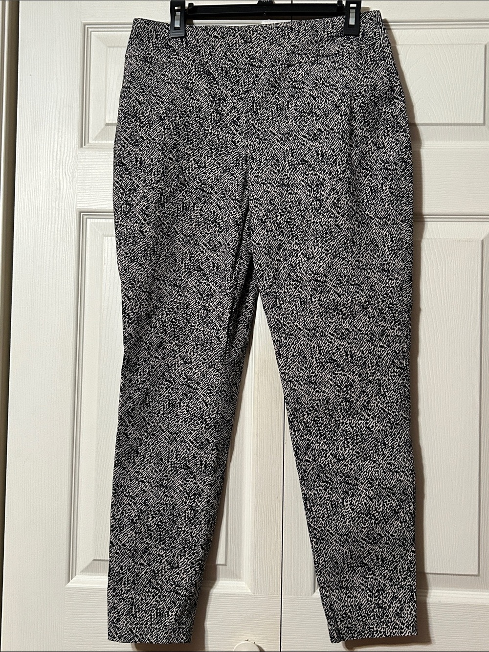 Versona sz 10 Modern - Black and Tan- Design Ponte Pants